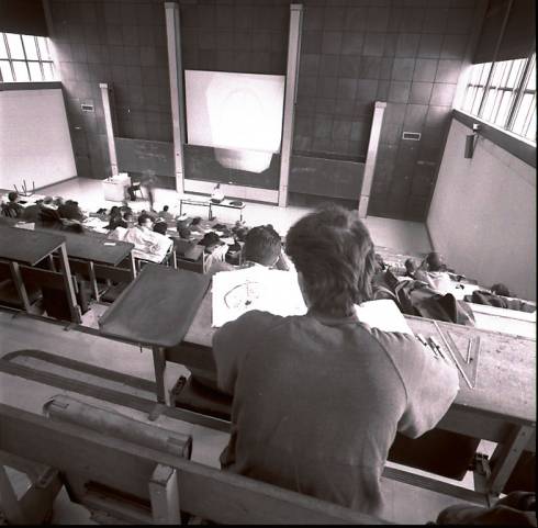 Amphithéâtre du campus de Jussieu durant les années 1960